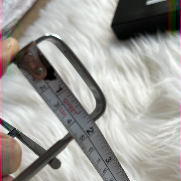 Over the door Storage with Six Hooks - Picture 3 of 6